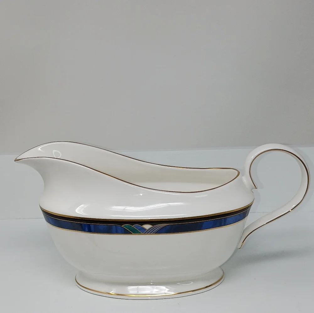 Lenox Royal Kelly White and Blue Hravy Boat Serveware